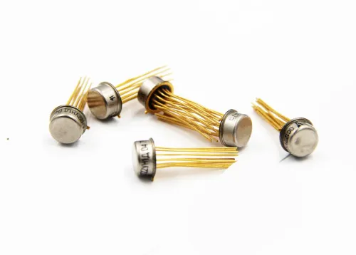 122УН1Д микросхема