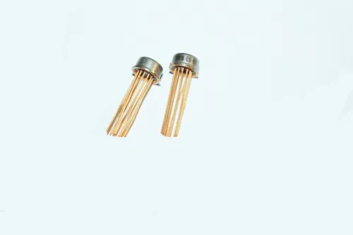 122УН2А микросхема фото 2